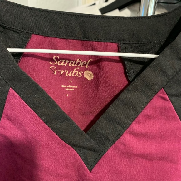 Scrubs - Picture 3 of 3